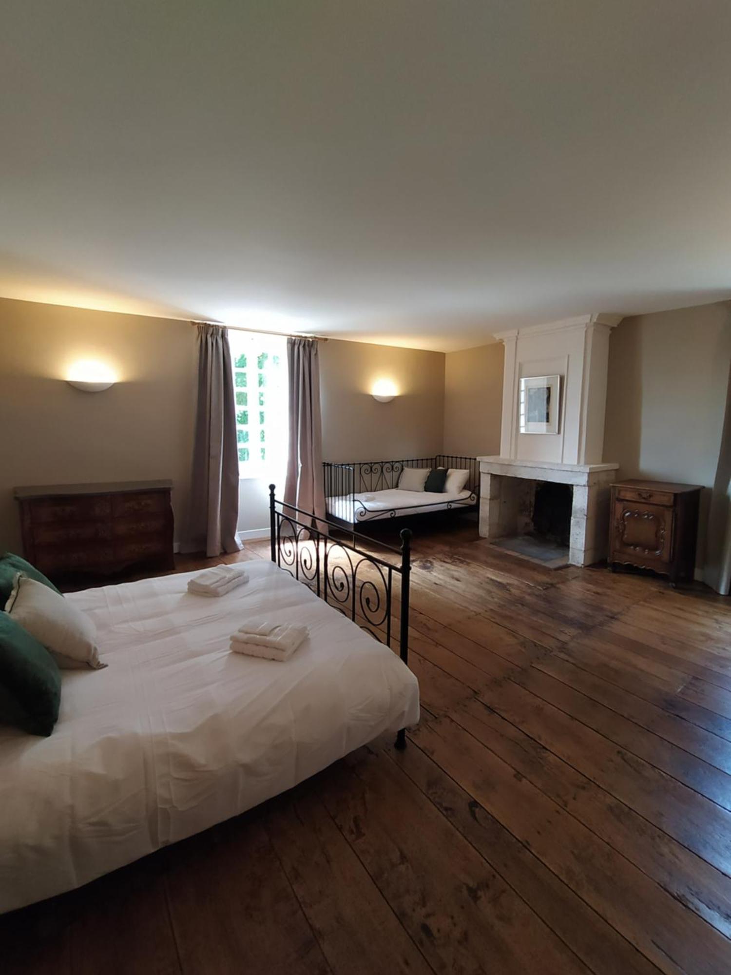 Langlade Estate Villa Montboyer Екстериор снимка