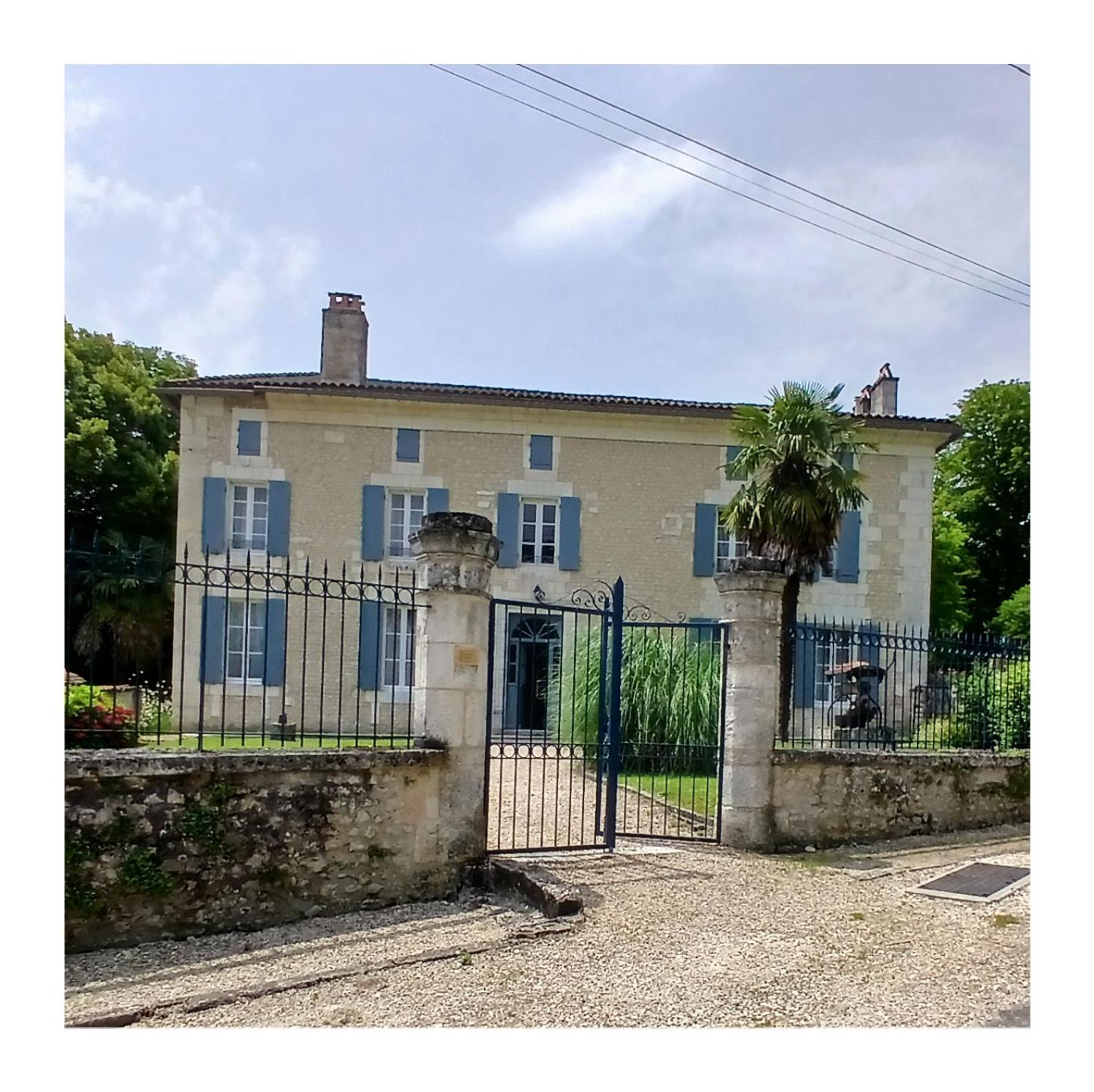 Langlade Estate Villa Montboyer Екстериор снимка