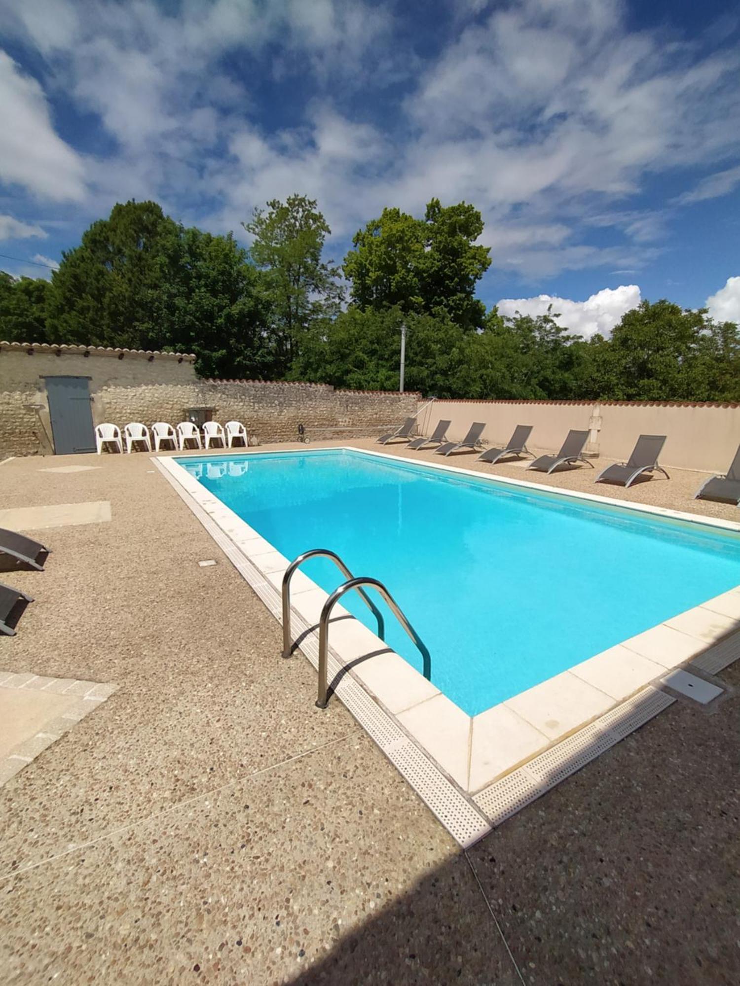 Langlade Estate Villa Montboyer Екстериор снимка