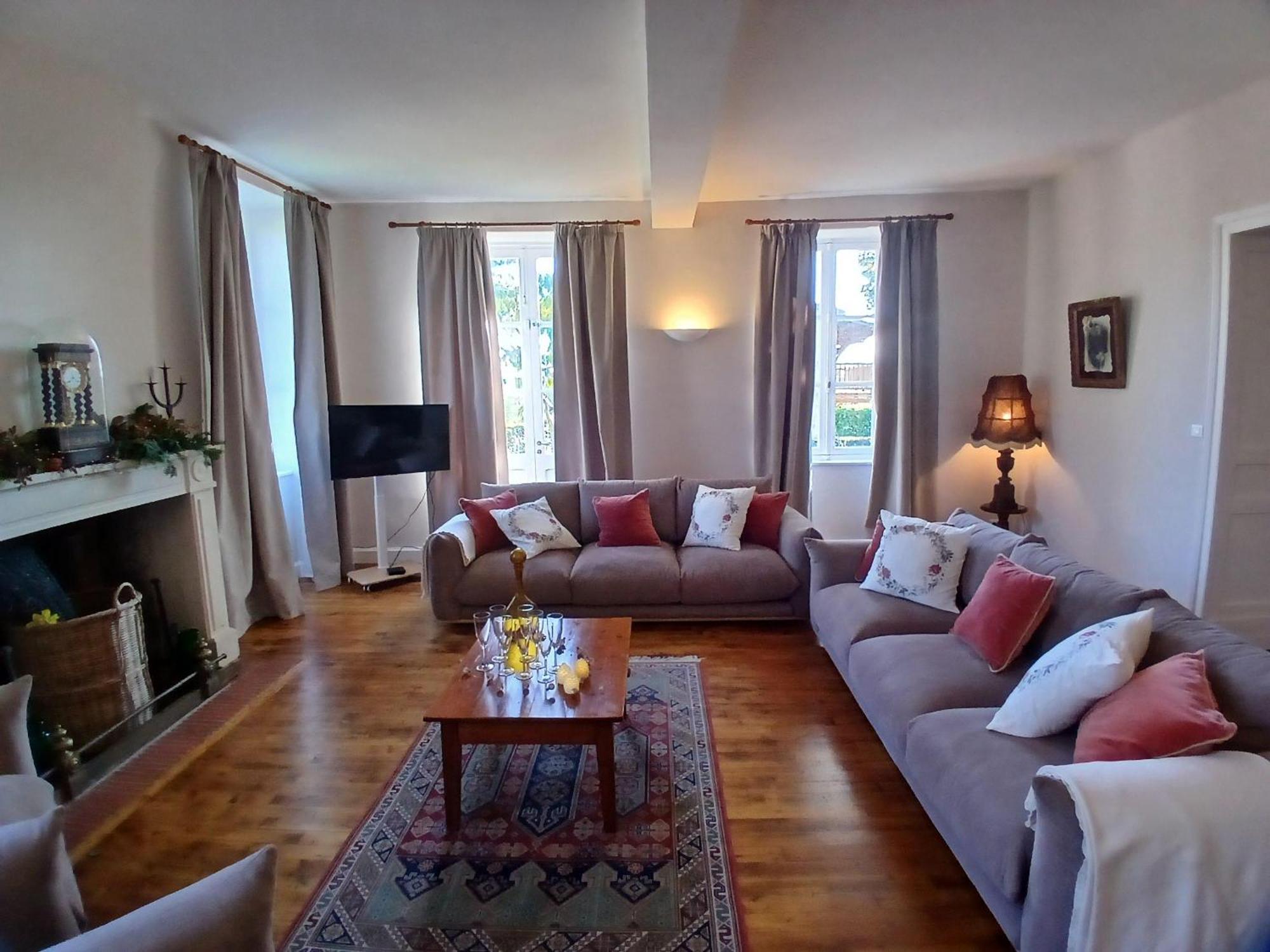 Langlade Estate Villa Montboyer Екстериор снимка